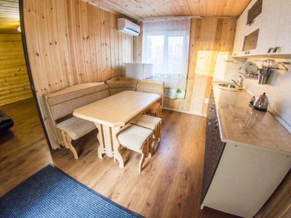 Летний домик двухкомнатный 4-х местный с кухней