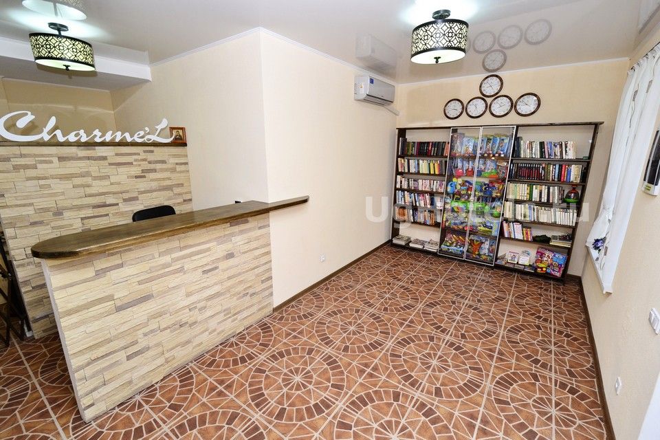 Reception, библио-и-видеотека