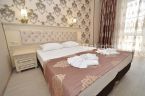 Евро-Люкс 2-х комнатный 6-ти местный (42 кв.м.) с балконом с видом на бассейн - спальня